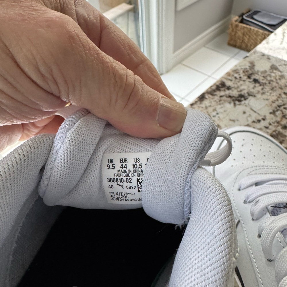 Puma Men's White and Black Sneakers - Picture 4 of 5